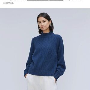 Everlane Women's Navy Cashmere Mock Neck Sweater medium